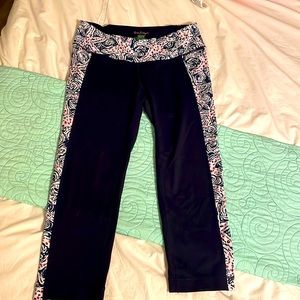 Lilly Pulitzer Luxletic Leggings. Size Medium. Mid Rise. Crop.